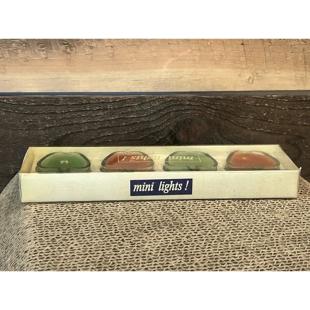 4 Pack‎ Red/Green Apple Shaped Glass Tea Light Candles